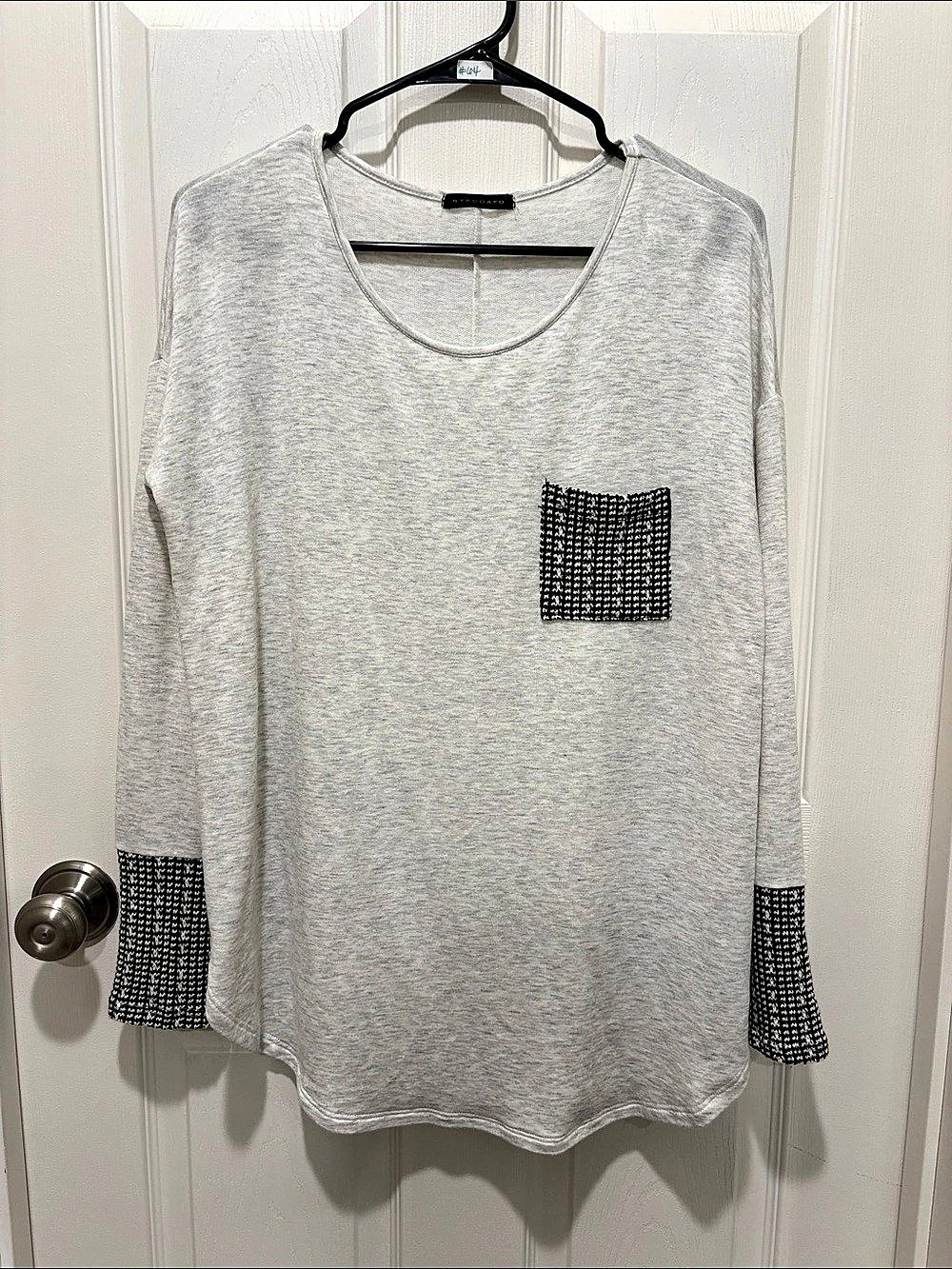 Staccato Long Sleeve Top Gray & Black Medium